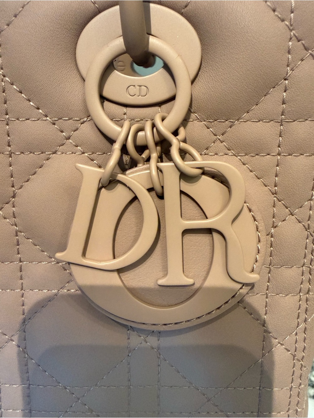Dior LADY Dior medium ultra matte Cannage quilted calfskin handbag - Picture 6 of 16